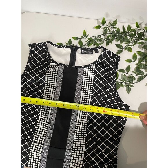 New York &Company 7th Avenue Black White Sleeveless Geometric Print Peplum Top L - Picture 10 of 11
